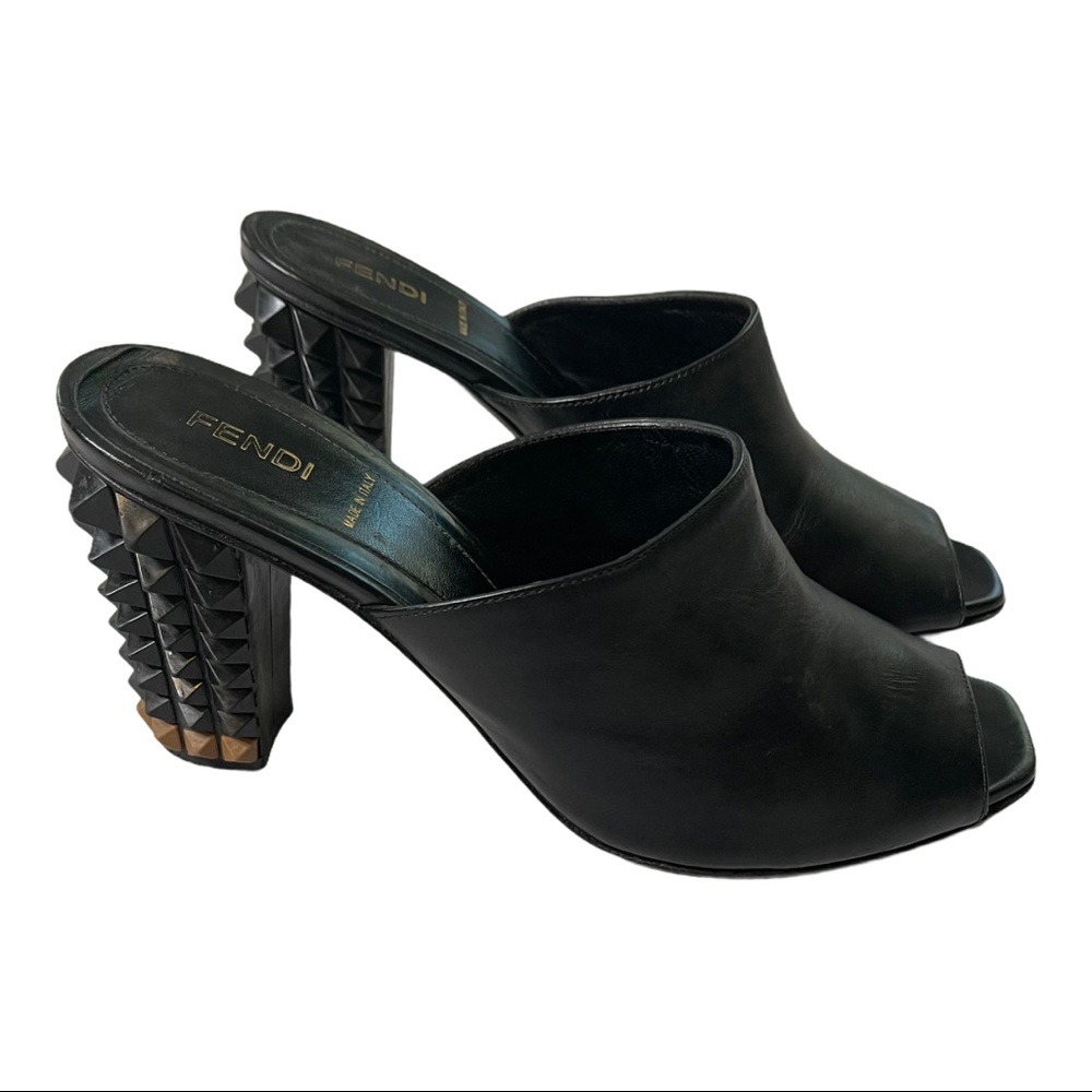 Fendi Leather Slides - 38